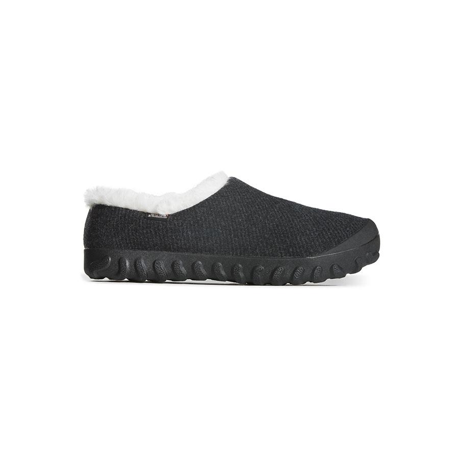 black slip on slippers womens