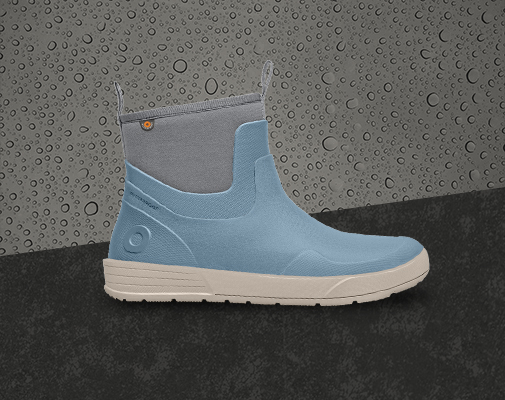 Image features the women's Rockaway Chelsea in light blue.