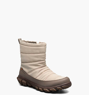 Cedar Quilt Women's Waterproof Boots in Oatmeal for $125.00