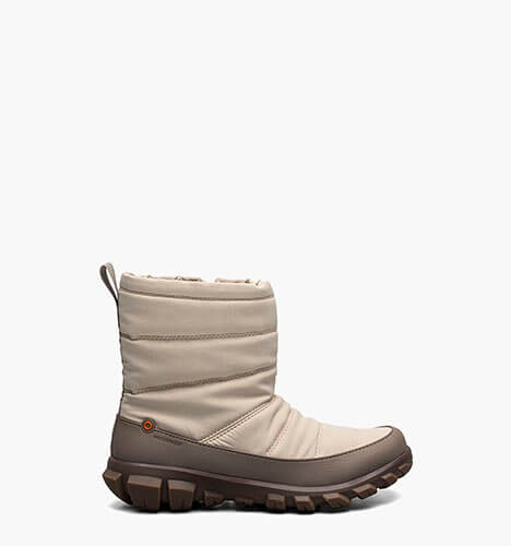 Cedar Quilt Women's Waterproof Boots in Oatmeal for $125.00